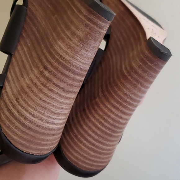 Cole Haan x Nike Air Sandals - Picture 3 of 11